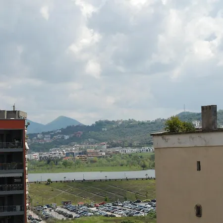 Apartamento Lindi's 8/3 *