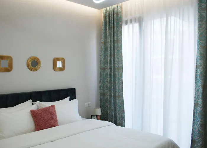 Lindi's 8/3 Apartmán Tirana